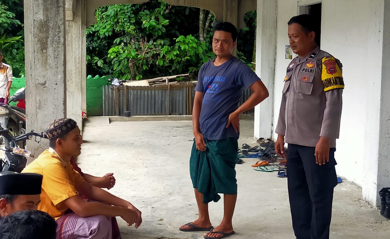 Bhabinkamtibmas Nagari Languang  THTS Dengan Warga Masyarakat Mari Bersama-sama  Menjaga Kamtibmas