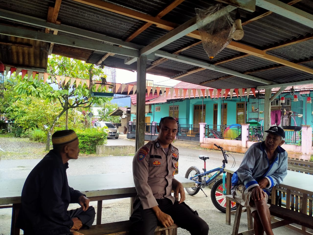 Bhabinkamtibmas Polsek Lubuk Sikaping  mengajak kepada  masyarakat nagari Jambak  agar bersama-sama dalam menjaga HARKAMTIBMAS.