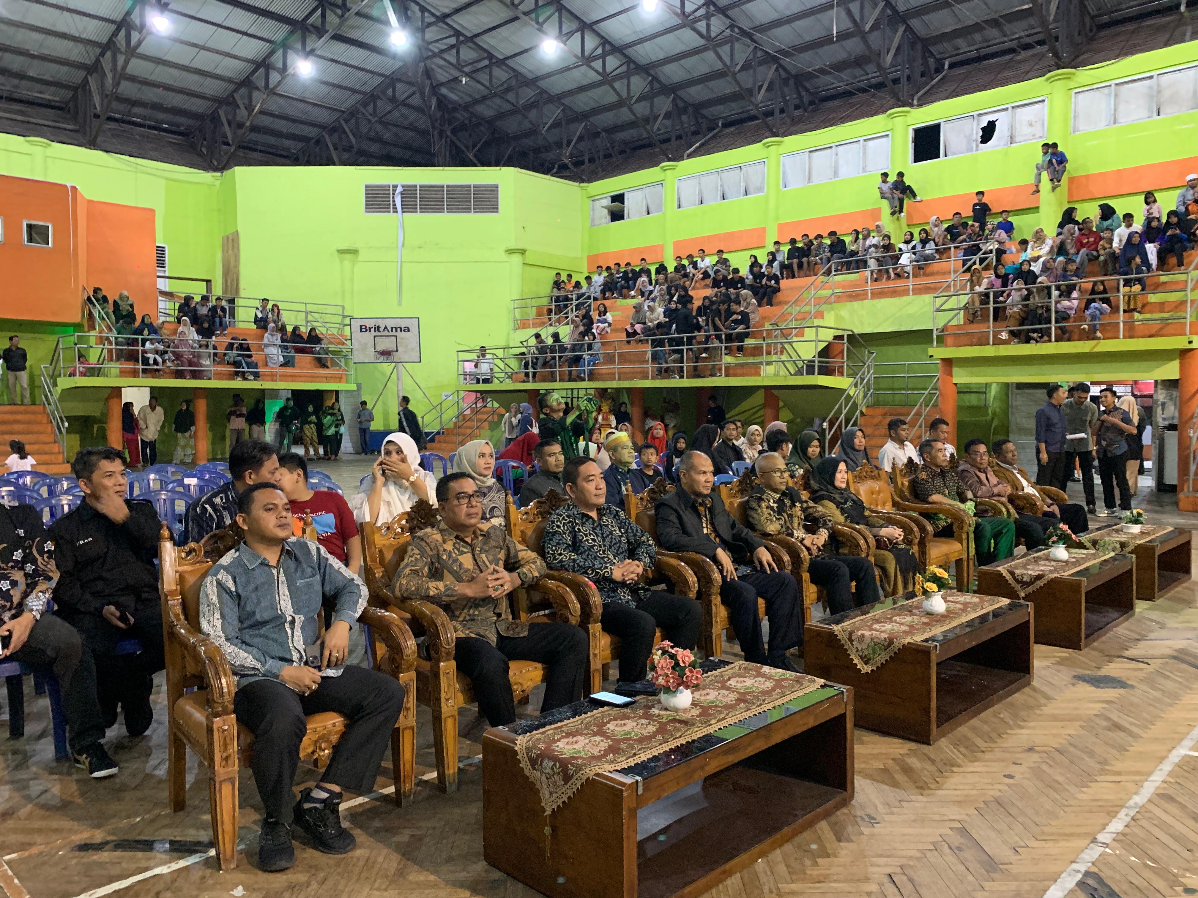 Kapolres Pasaman AKBP Yudho Huntoro, S.I.K, M.I.K  diwakili oleh Wakapolres Pasaman Kompol Muddasir, SH, MH Malam Resepsi  Hari Jadi ke-79
