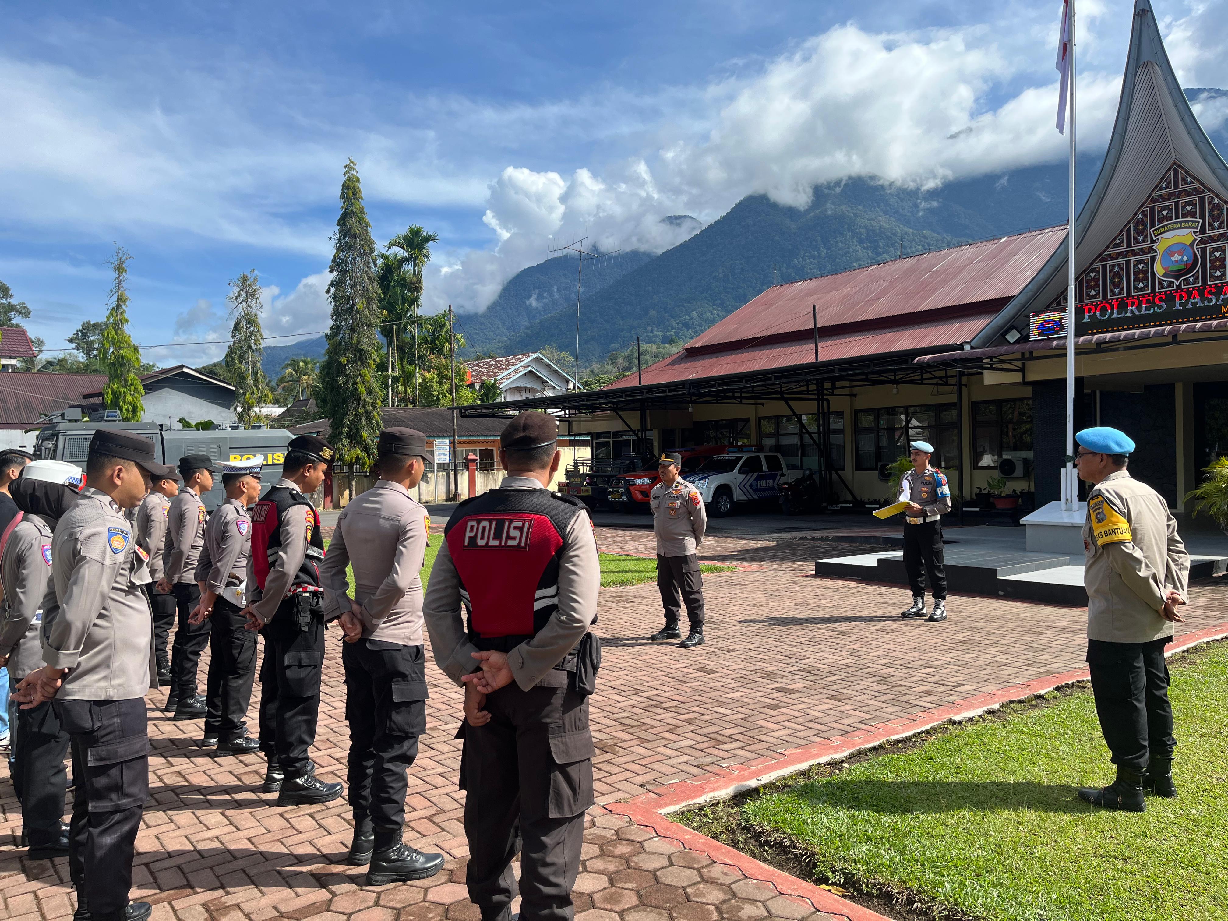 Apel Siaga Regu II Personil Polres Pasaman Dipimpin Ipda Bambang Legiono 