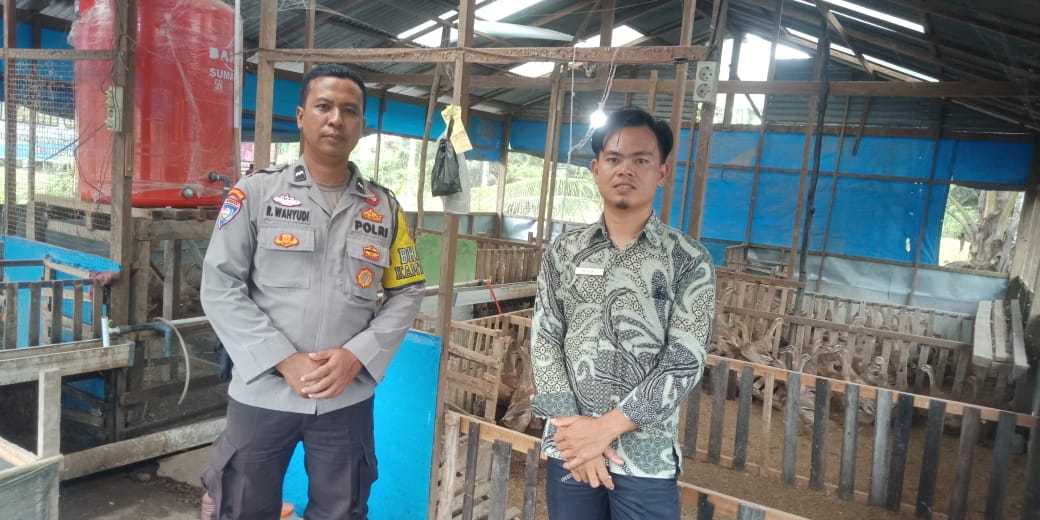 Bhabinkamtibmas Nagari Ladang Panjang sambang dan Sosialisasi kepada masyarakat Nagari Ladang Panjang