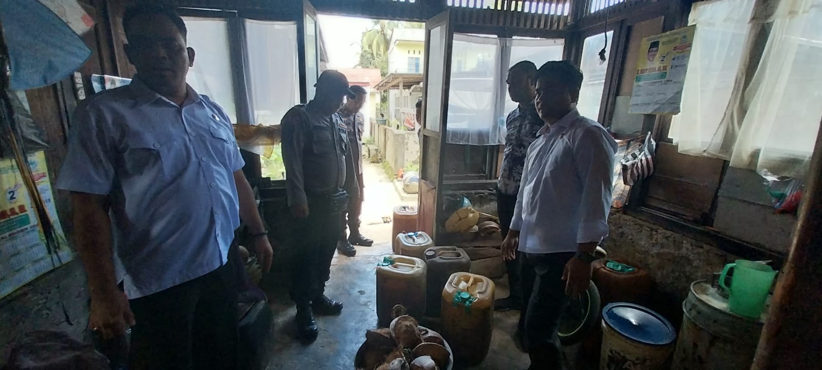 ,Polres Pasaman Amankan Dua Tersangka Pimbunan BBM. Dukung Progam Asta Cita Presiden RI