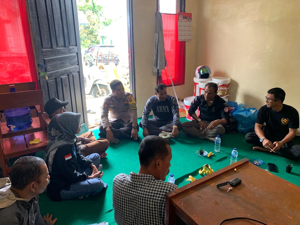 Bhabinkamtibmas  juga memberikan himbauan.Menjaga situasi Kamtibmas agar tetap kondusif 