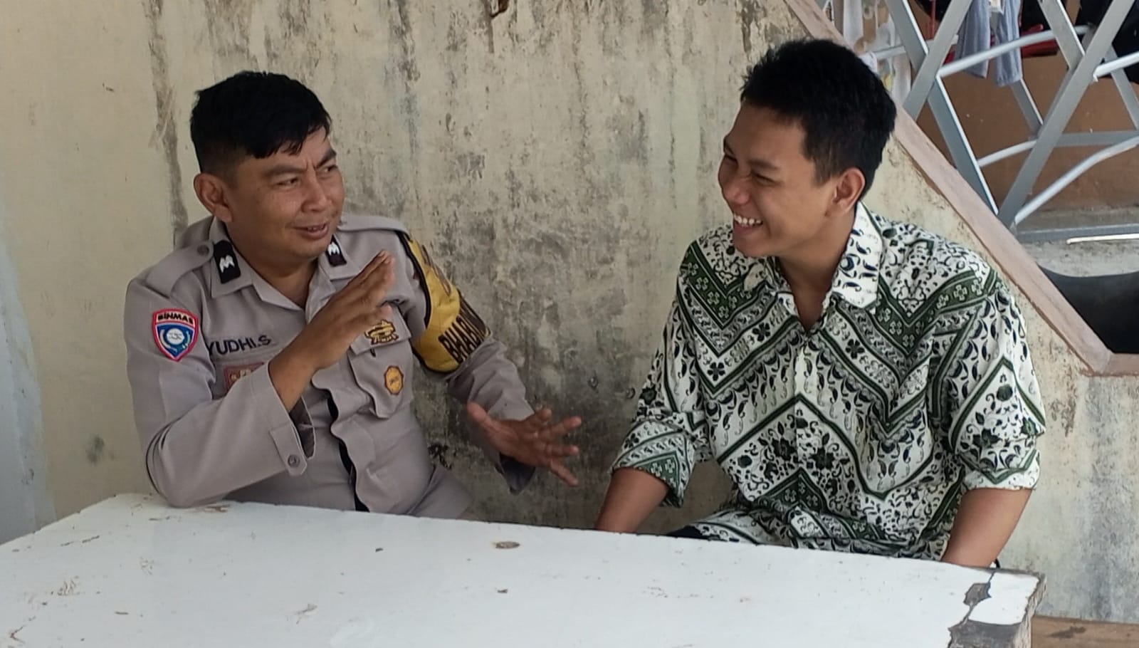 Bhabinkamtibmas Nagari Alahan Mati Sambang dan THTS  dengan Perangkat Wali Nagari Alahan Mati dan Warga binaan