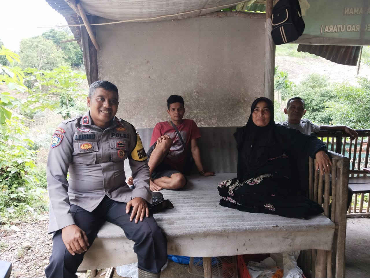 Bhabinkamtibmas Lubuak Gadang Pembinaan  Kelompok Tani Mendukung Program Asta Cita
