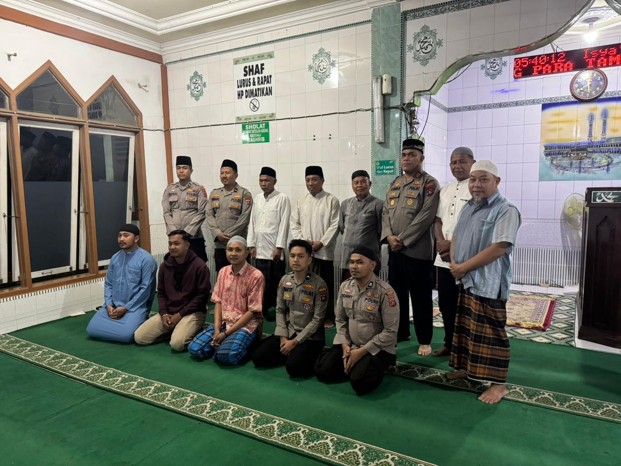 Polres Pasaman Melaksanakan Giat  Gerakan Sholat Subuh Berjama'ah (GSSB) Bersama  Warga Panapa