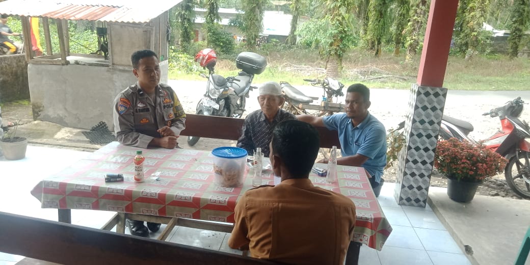 Bhabinkamtibmas Polsek Tigo Nagari Sambangi Petani Nagari Ladang Panjang