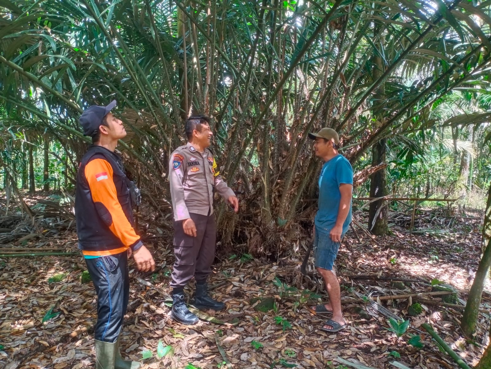 Bhabinkamtibmas Polsek Lubuk Sikaping Sosialisasi Rekrutmen Polri terpadu TA 2025.