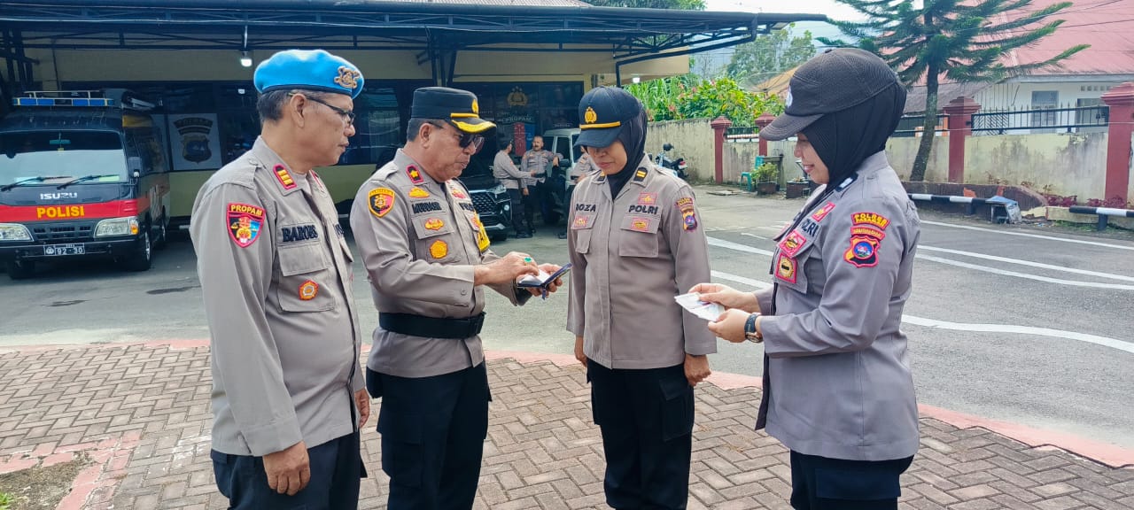 Si Propam Laksanakan Gaktibplin terhadap personil Polwan Polres Pasaman