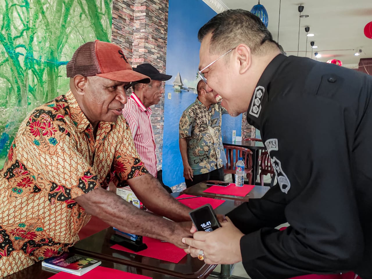 Temui Tokoh di Jayapura, Ada Pesan Penting dari Kasatgas Humas Ops Damai Cartenz 2025