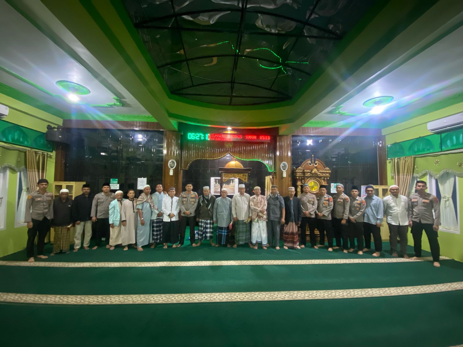 Gerakan Sholat Subuh Berjama'ah (GSSB) Personel Polres Pasaman Di Masjid Al Iman 