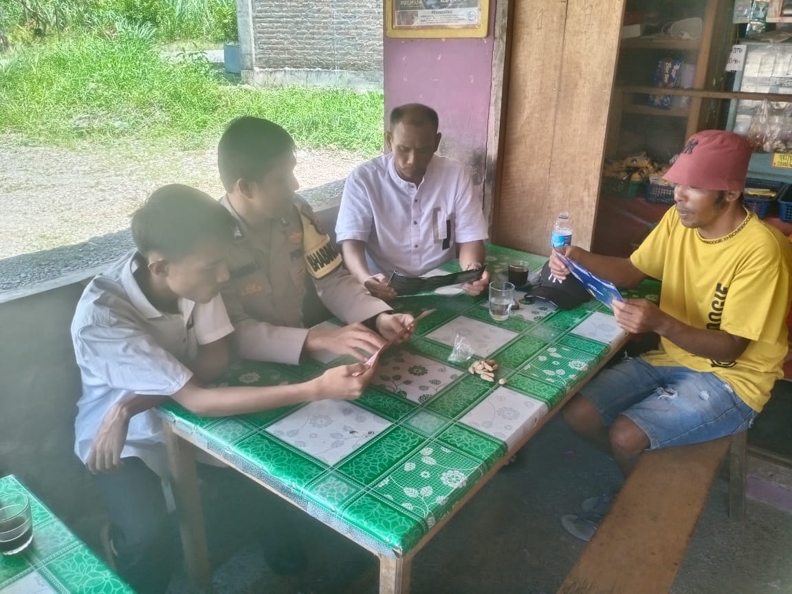 Bhabinkamtibmas  Polsek Lubuk Sikaping. ajak warga Menjaga situasi Kamtibmas agar tetap kondusif
