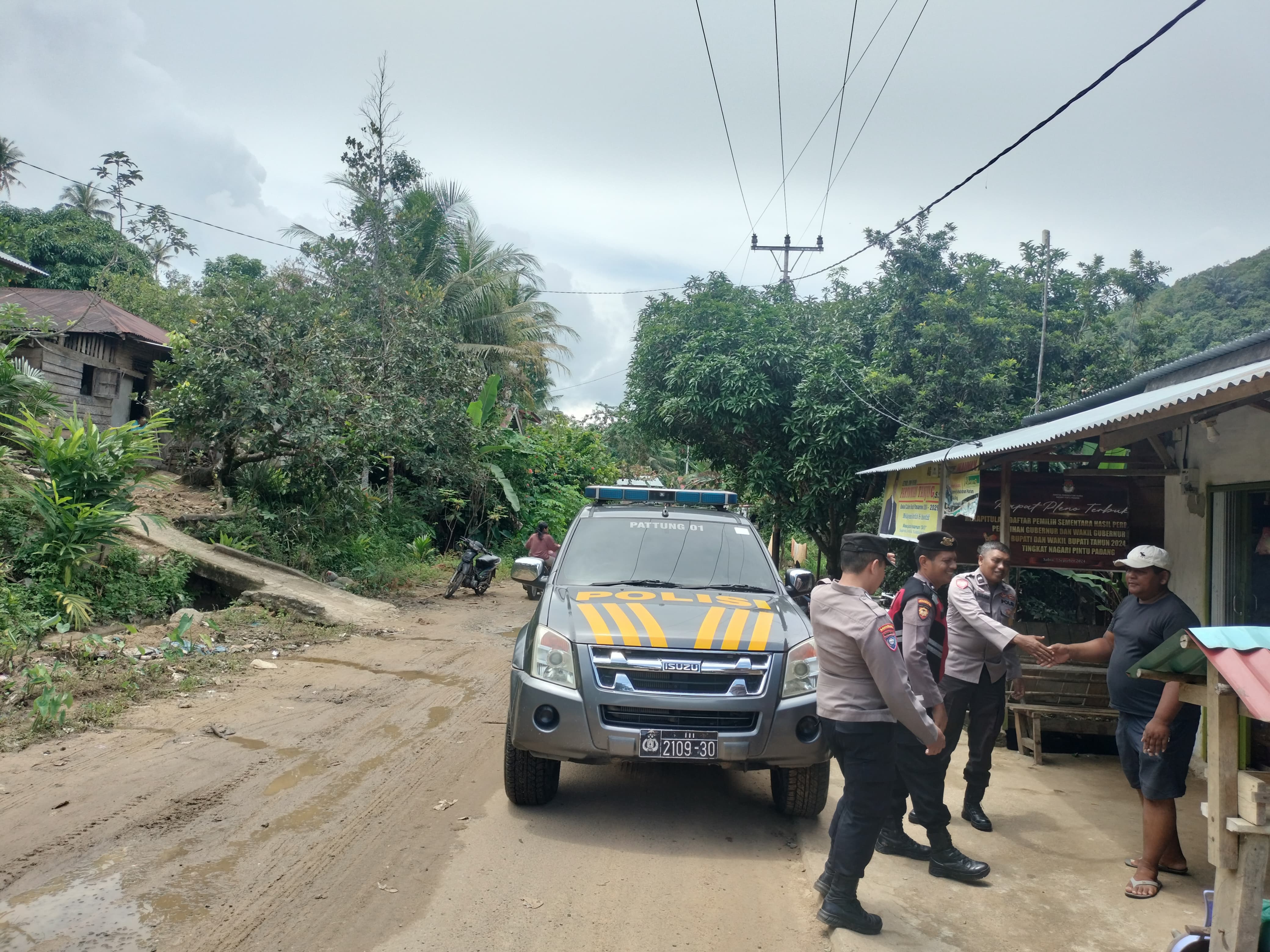 Personil Polsek Mapat Tunggul Patroli Dialogis Menyambangi Lokasi Rawan Kamtibmas