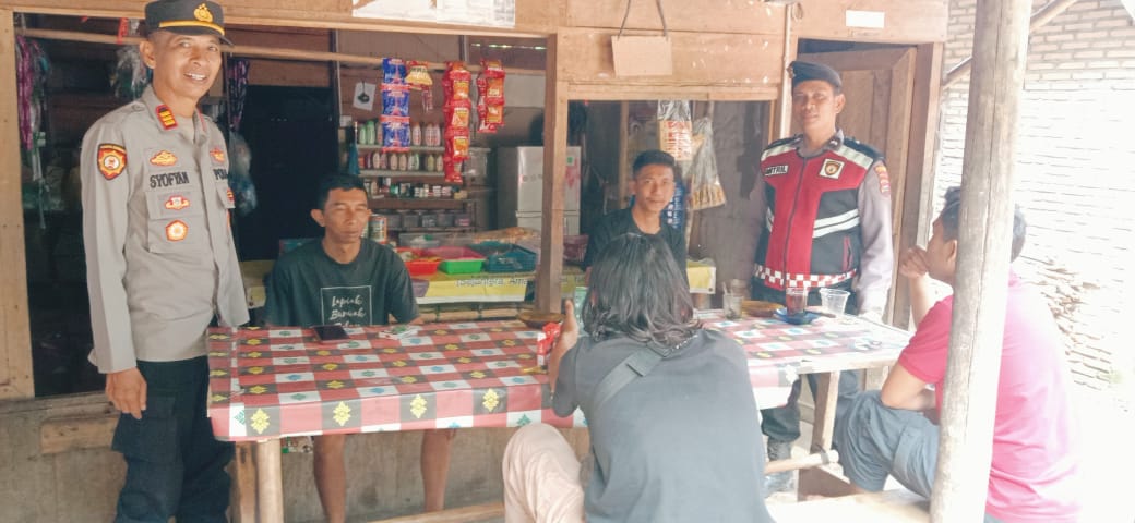 Kapolsek Mapat Tunggul AKP SYOFYAN Bersama Anggota Patroli Dialogis Dan Harkamtibmas 