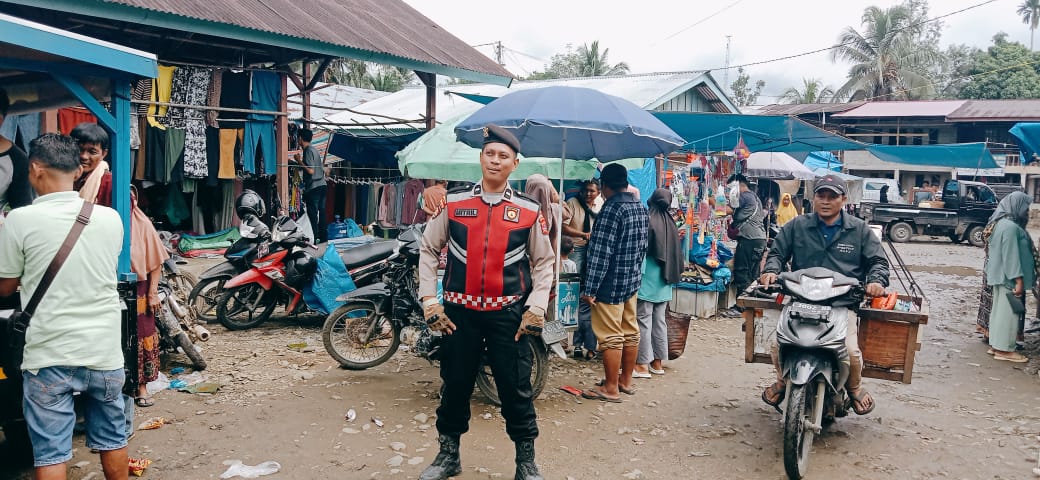 Kanit Samapta Polsek Mapat Tunggul Melaksanakan Giat Patroli Dialogis
