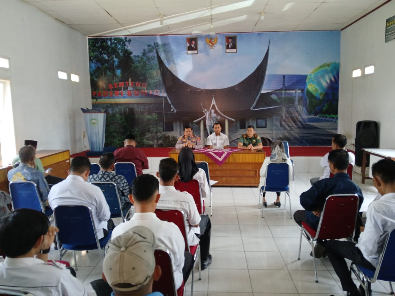 Kapolsek Bonjol Hadiri Rapat koordinasi persiapan dalam rangka Penyambutan Hari Raya Idul Fitri di Kec. Bonjol