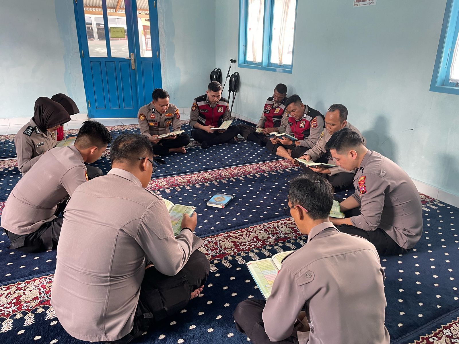 Polres Pasaman Melaksanakan kegiatan Program Kapolda Sumbar One Day One Khatam Al-Qur’an