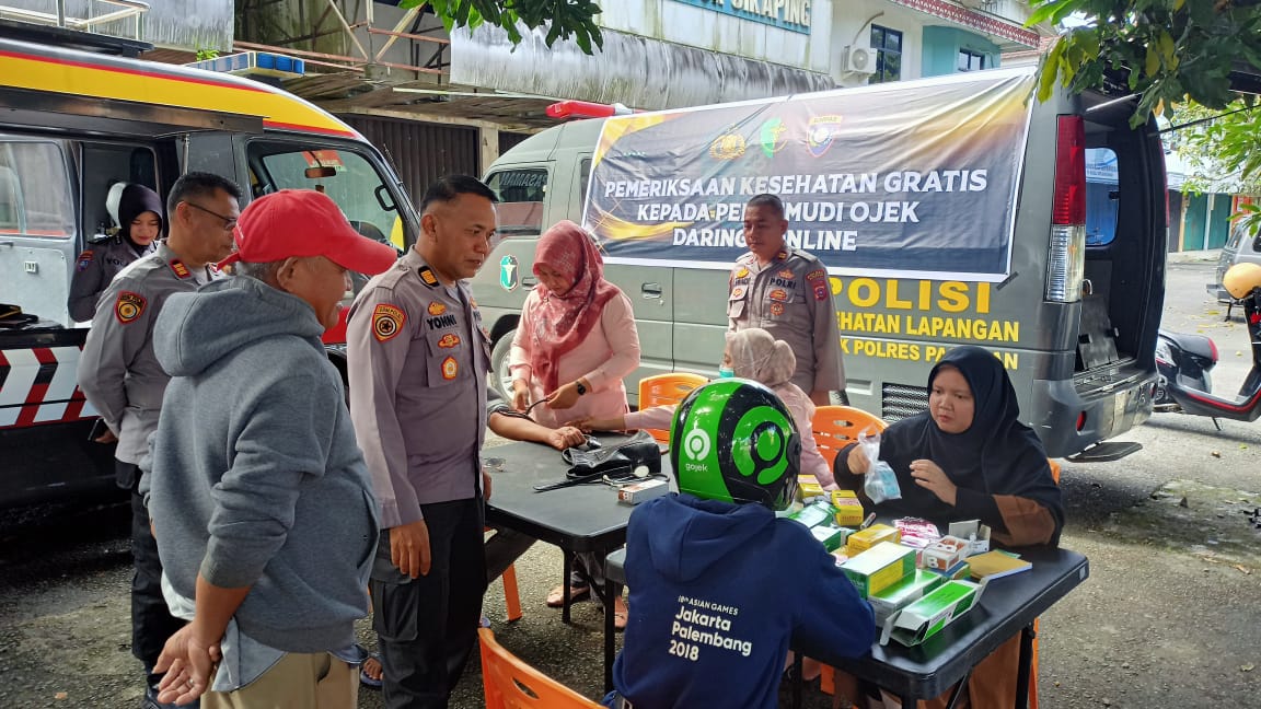 Dalam Rangka Hut Bhayangkara Ke 79 Polres Pasaman Gelar  Pemeriksaan  Kesehatan Gratis Pengemudi Ojek Daring/ Online