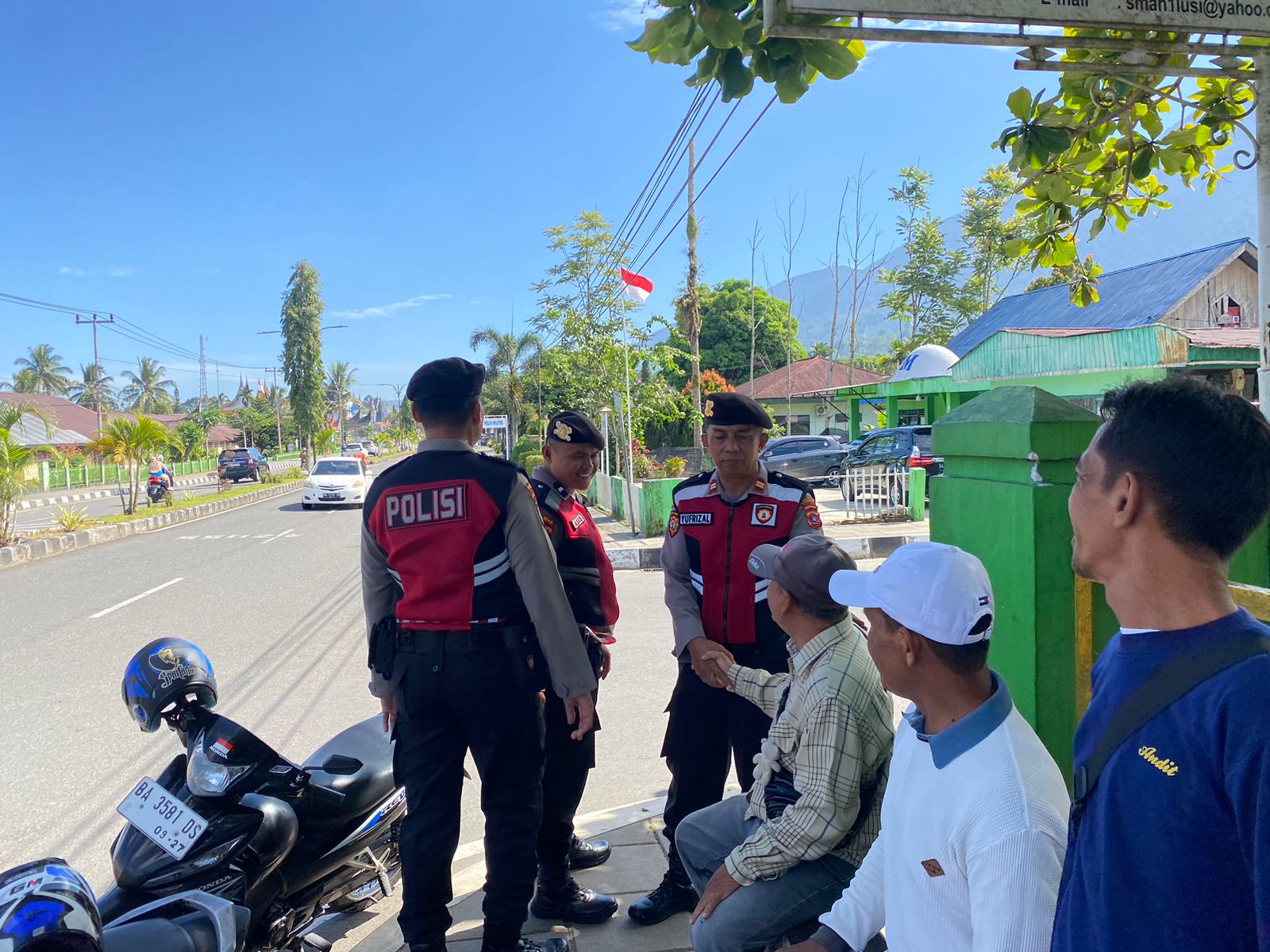 Antisipasi Rawan Kamtibmas Kasat Samapta IPTU YUFRIZAL Bersama Anggota Melaksanakan Patroli Dialogis Di kota Lubuk Sikaping.