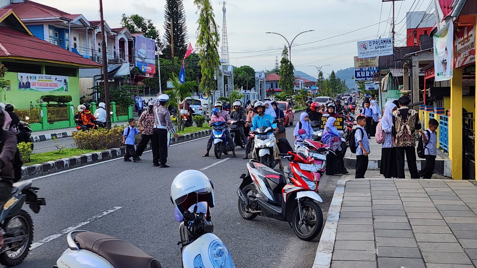 Commander Wish Pagi Personil Polres Pasaman Antisipasi Kerawanan Lalu Lintas 
