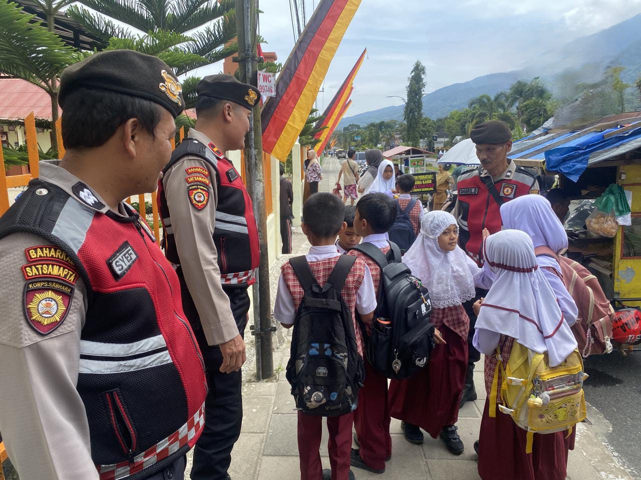 Sat Samapta Polres Pasaman Patroli Dialogis Antisipasi Kerawanan Kamtibmas Di Kota Lubuk Sikaping